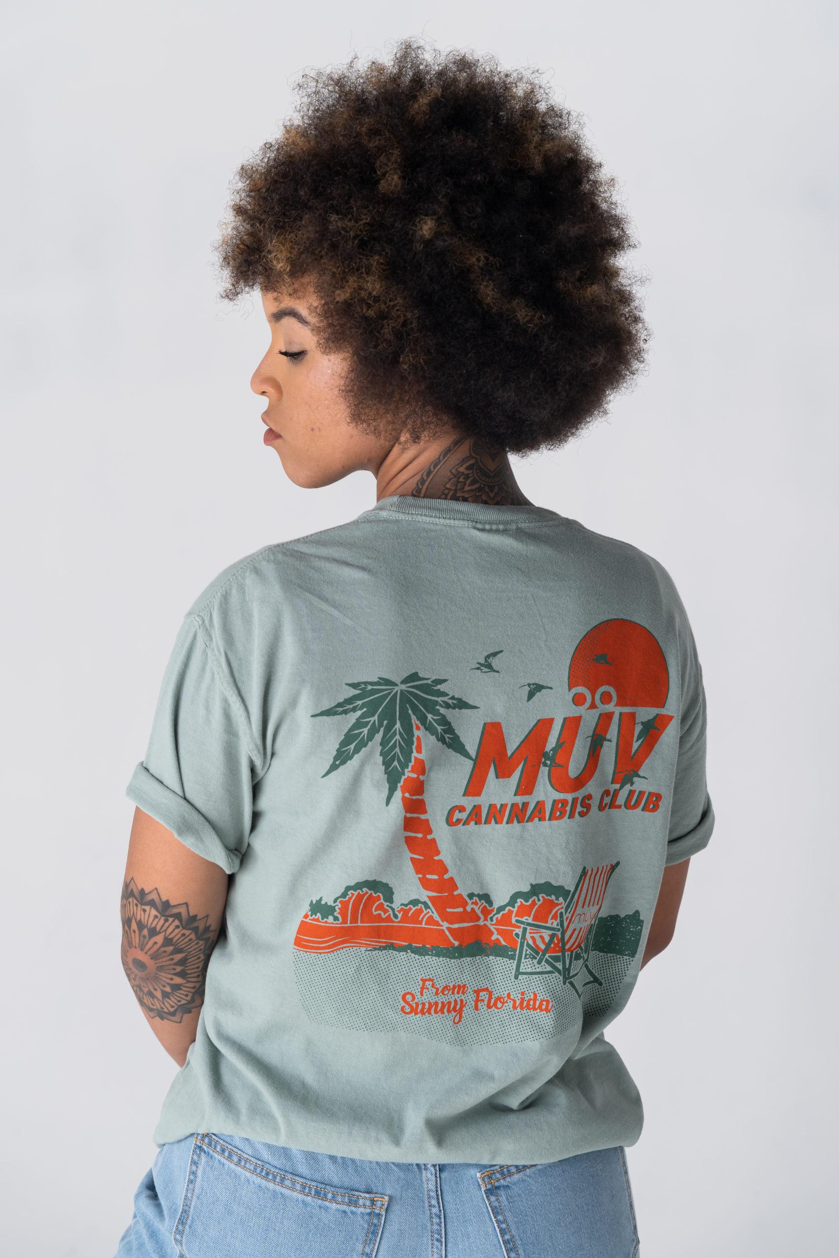 MÜV Cannabis Club Tee