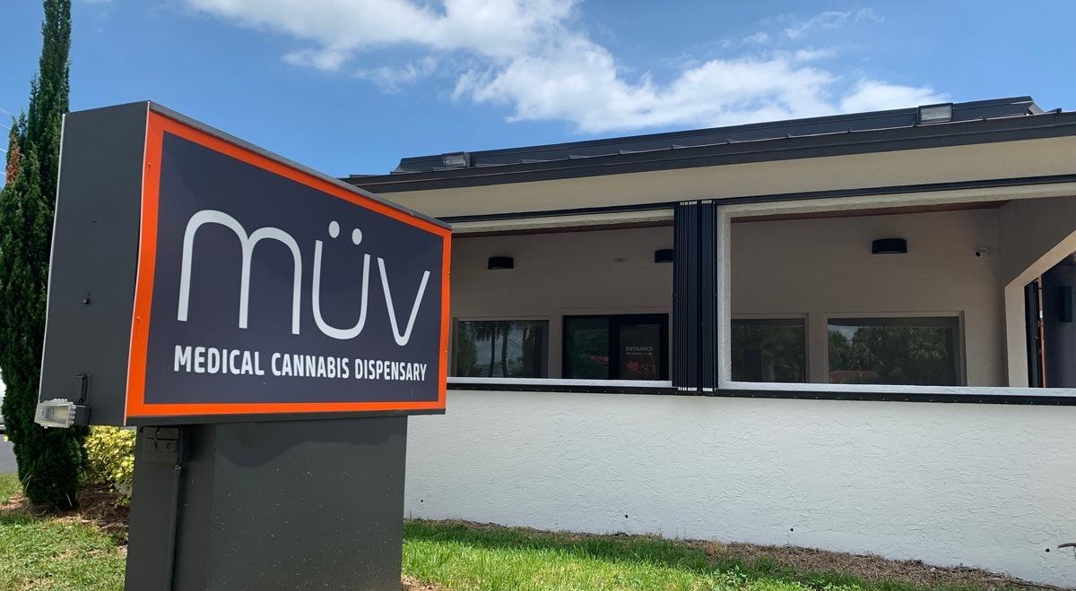 Shop Marijuana for Dry January at MÜV