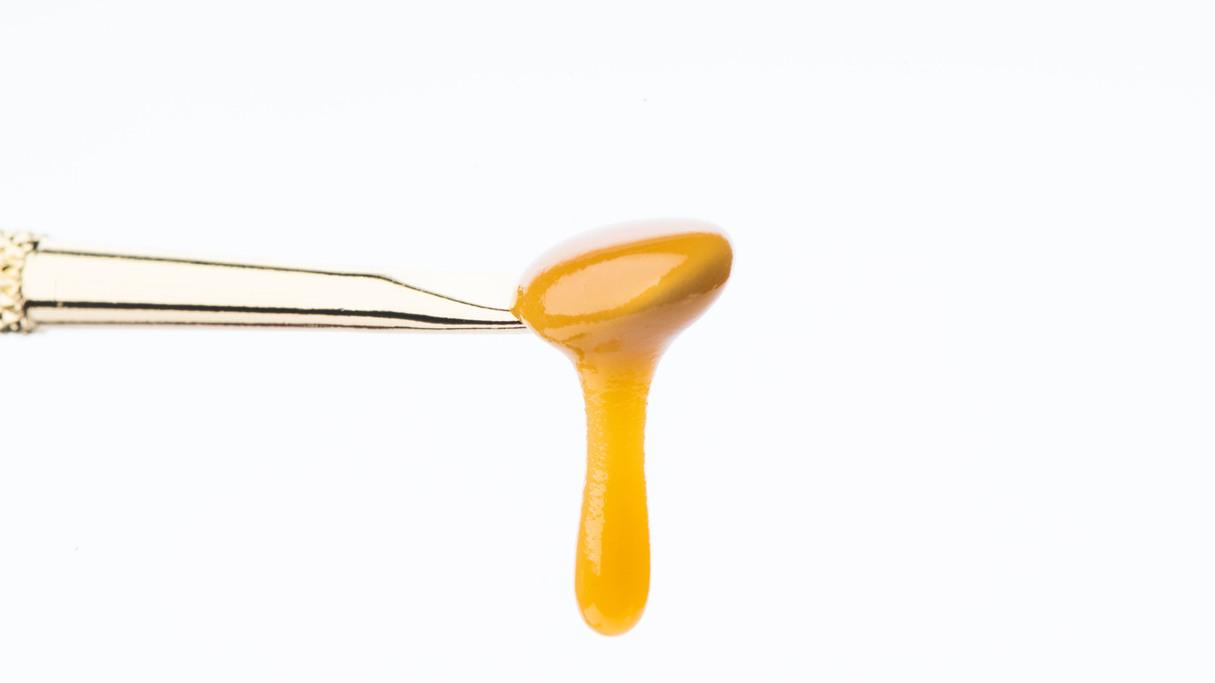 THC Badder: What Is It, How Is It Made, & How To Smoke It | MÜV